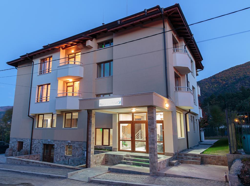 Family Hotel Relaxa Sapareva Banya Eksteriør billede